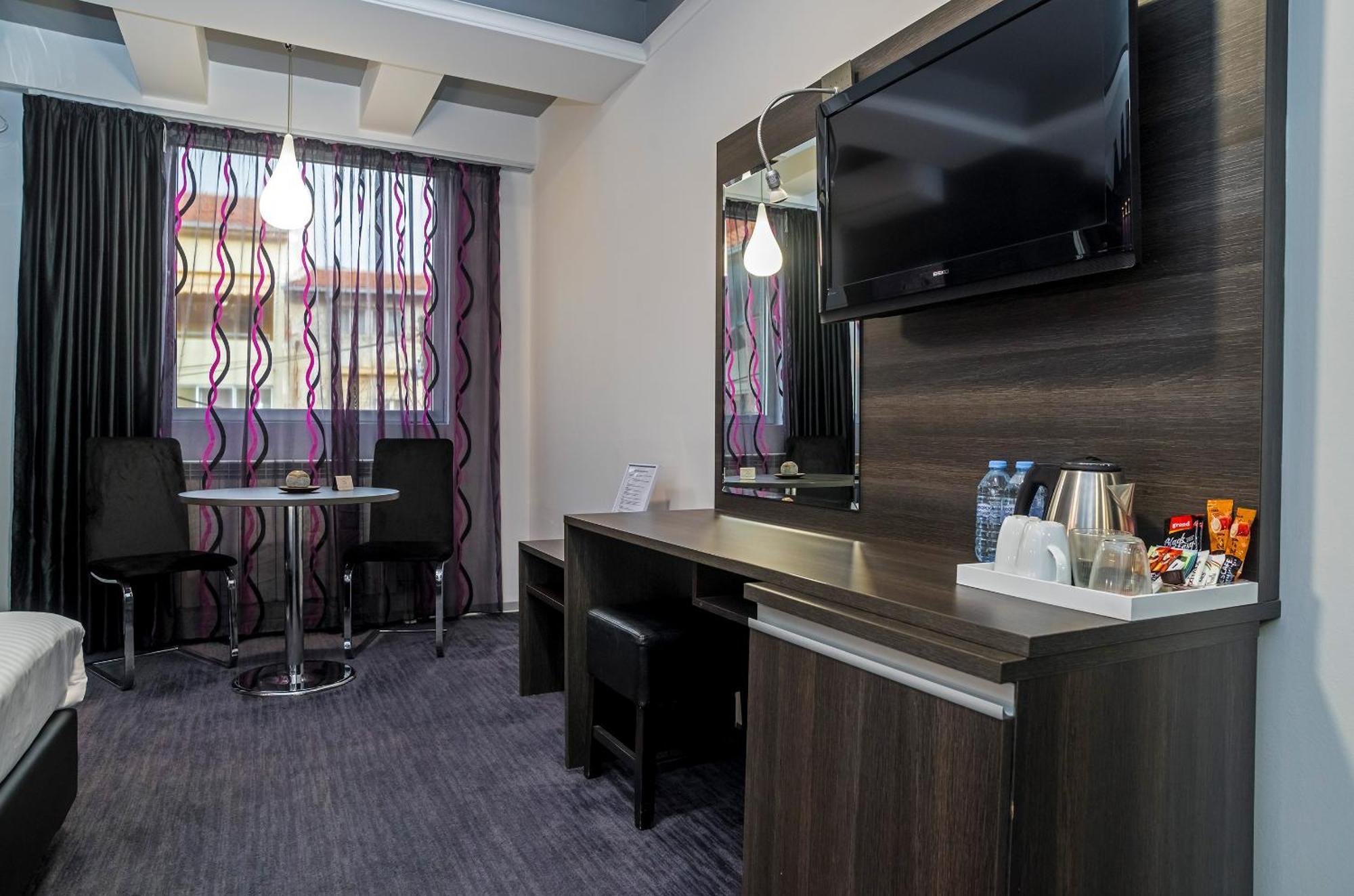Sienna Apartments Skopje Luaran gambar