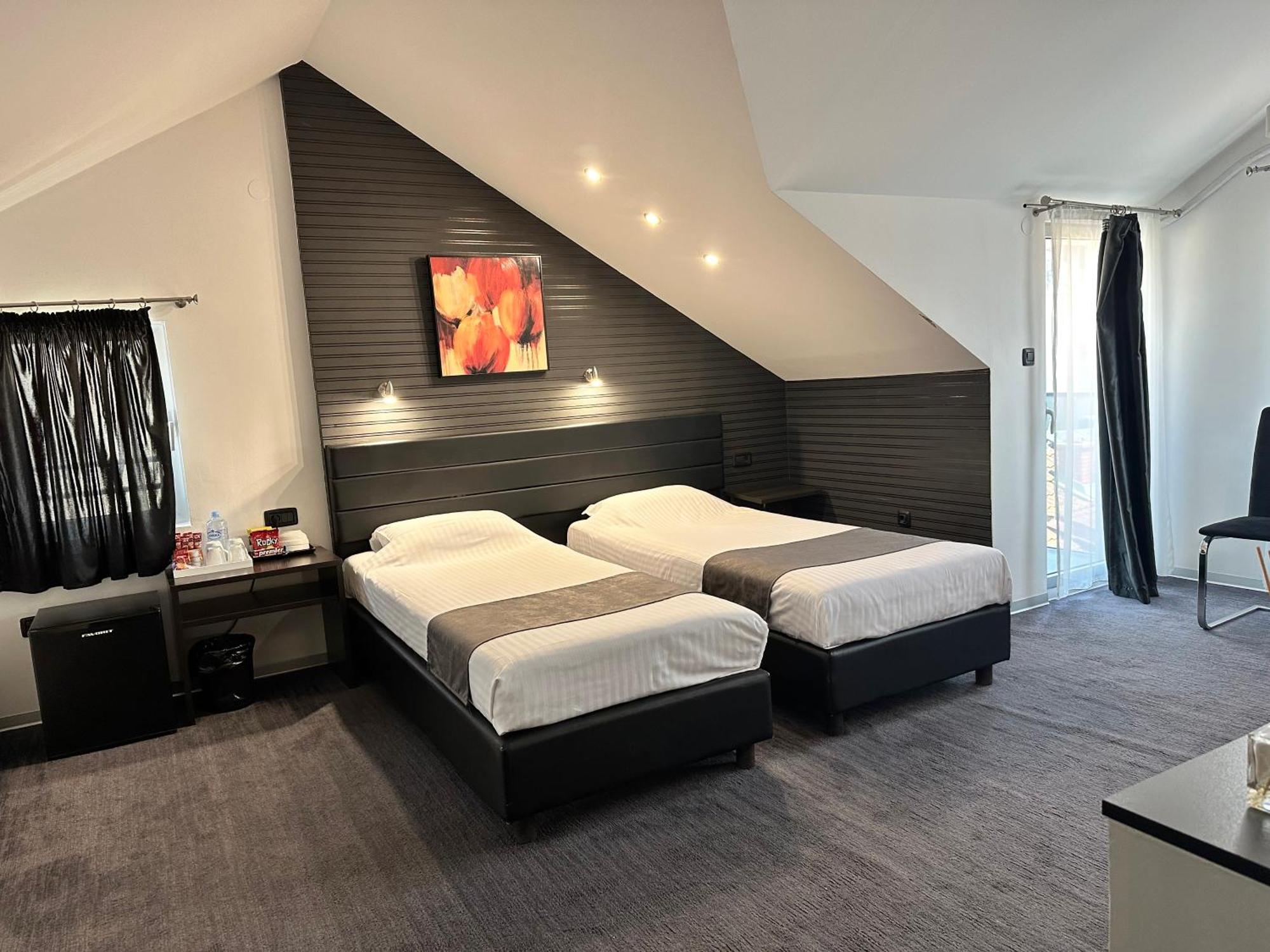 Sienna Apartments Skopje Luaran gambar