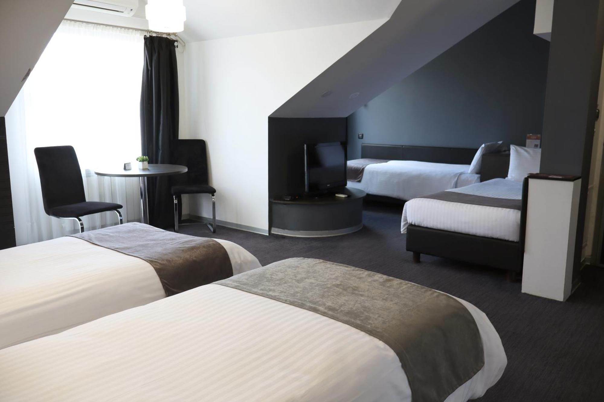 Sienna Apartments Skopje Luaran gambar