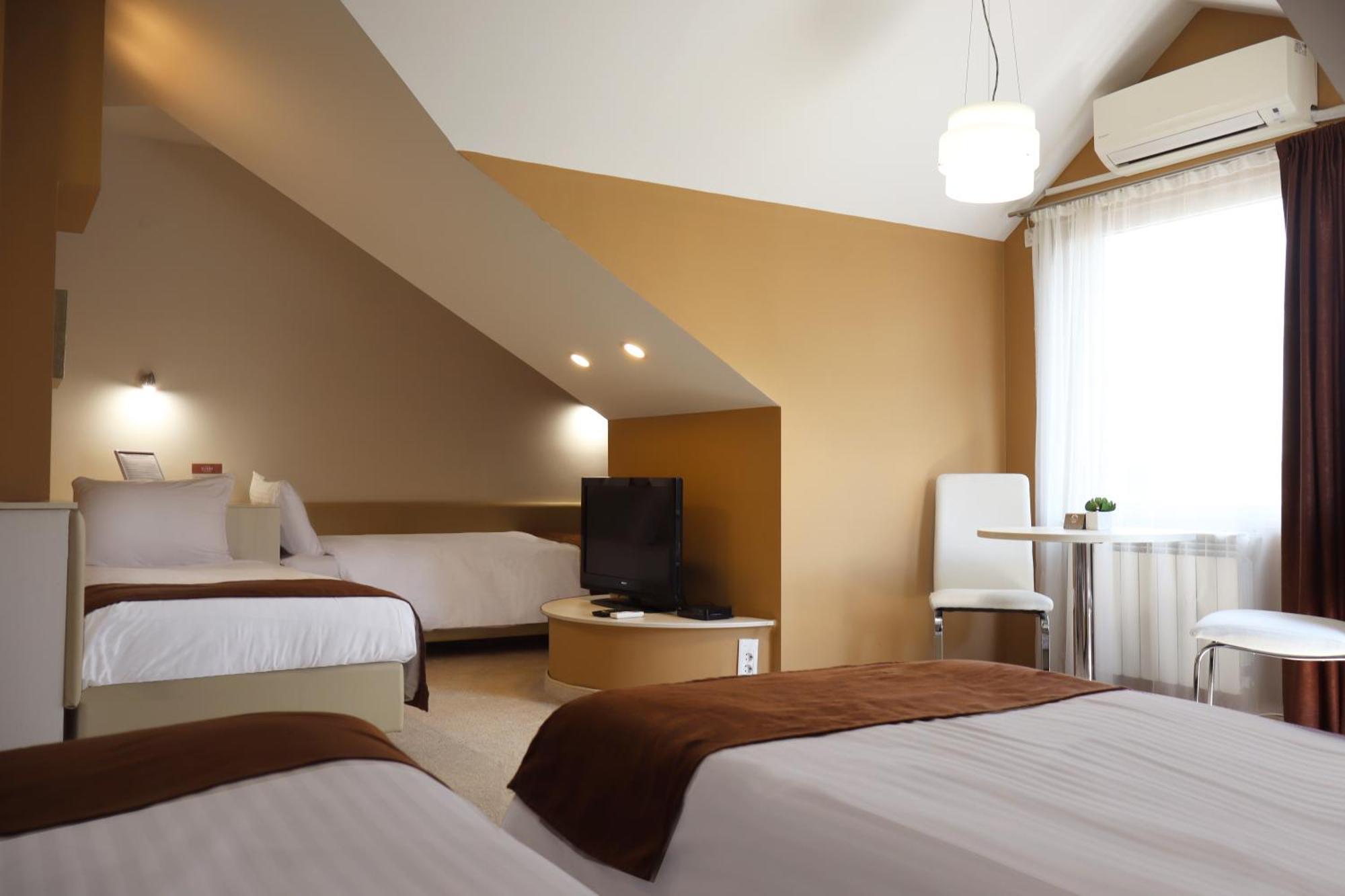Sienna Apartments Skopje Luaran gambar